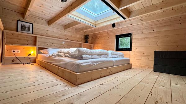 Nella foto è visibile l'oggetto Tiny House Old Oaks situato nella città di Hulshorst.