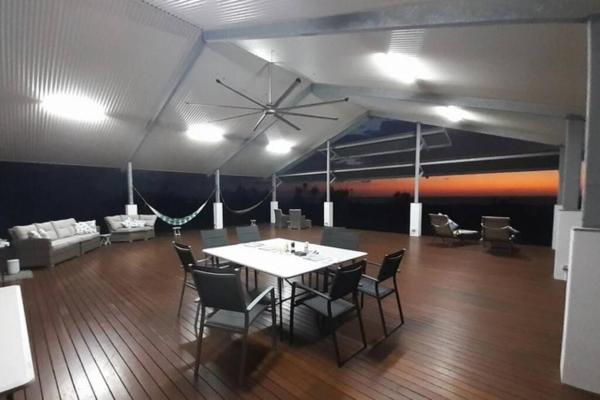 På billedet ses objektet Sunset Beach House beliggende i byen Dundee Beach.