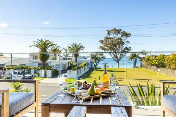 Fotografie 2: Escape on Wanda, 188 Soldiers Point Rd - Spectacular views, Ducted Air Con, WiFi