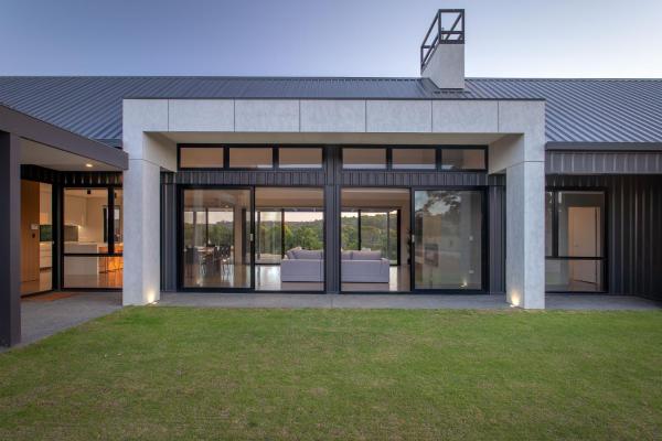 A la foto es mostra l'objecte Casa Nera I Private Properties situat a la ciutat de Yallingup.