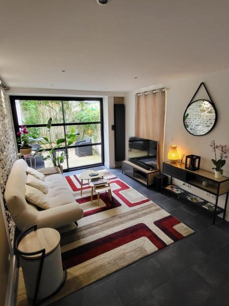 På billedet ses objektet Le Patio - Appartement calme - Hyper centre Pau beliggende i byen Pau.