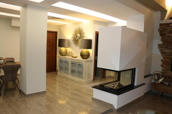 Exzellent ApartAthens 120qm, near Metro M2, Atenas