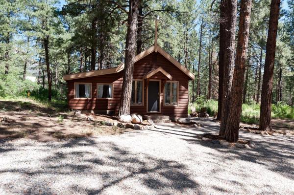 A la foto es mostra l'objecte 151 CR 200 Studio Cabin situat a la ciutat de Durango.