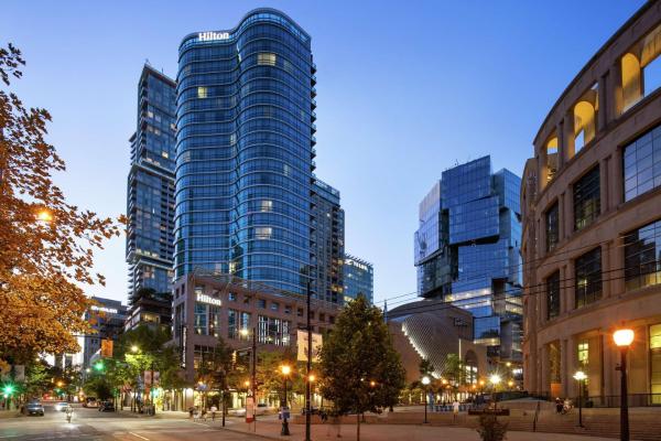A la foto es mostra l'objecte Hilton Vancouver Downtown, BC, Canada situat a la ciutat de Vancouver.