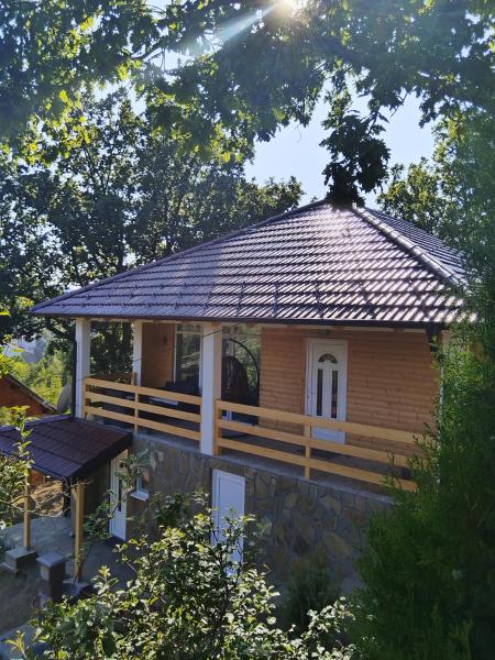 На фото показан объект Stari Hrast 1, расположенный в городе Prolom.