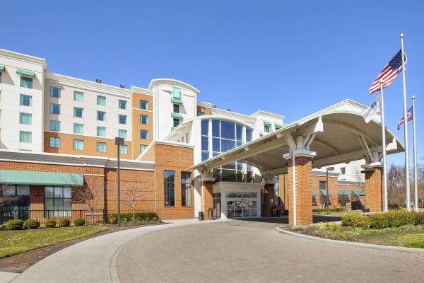 På billedet ses objektet Embassy Suites Columbus - Airport beliggende i byen Columbus.