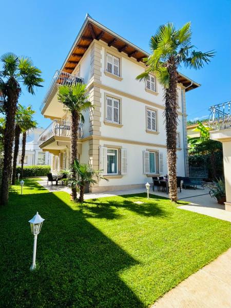 På billedet ses objektet VILLA GIANNI - lux. apt. ROMA -5* beliggende i byen Lovran.