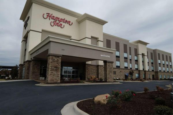 A la foto es mostra l'objecte Hampton Inn Searcy Arkansas situat a la ciutat de Bald Knob.