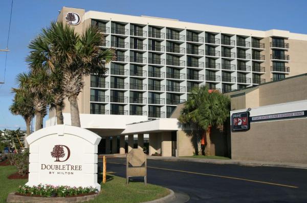 A la foto es mostra l'objecte DoubleTree by Hilton Atlantic Beach Oceanfront situat a la ciutat de Atlantic Beach.