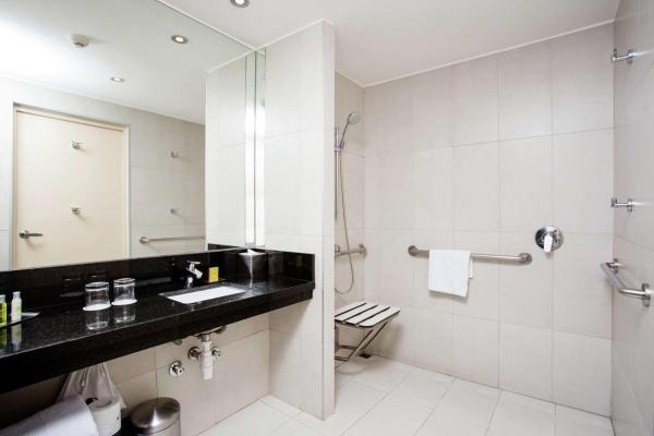 Rum Queen — 27 m² - DoubleTree by Hilton Santiago - Vitacura