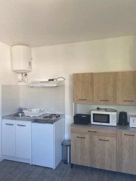 Na fotografii je vidět objekt Bagmati Home nacházející se ve městě Palaiseau.
