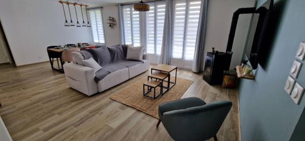 A la foto es mostra l'objecte House for 4 To 6 Peoplec situat a la ciutat de Bracquemont.