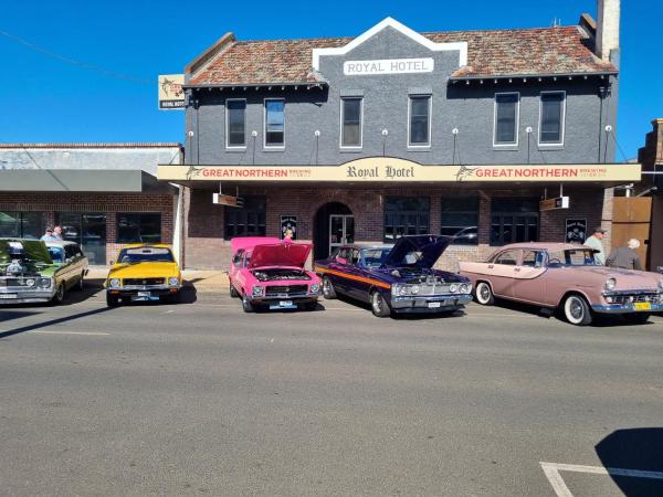 Nella foto è visibile l'oggetto Royal Hotel Guyra situato nella città di Guyra.