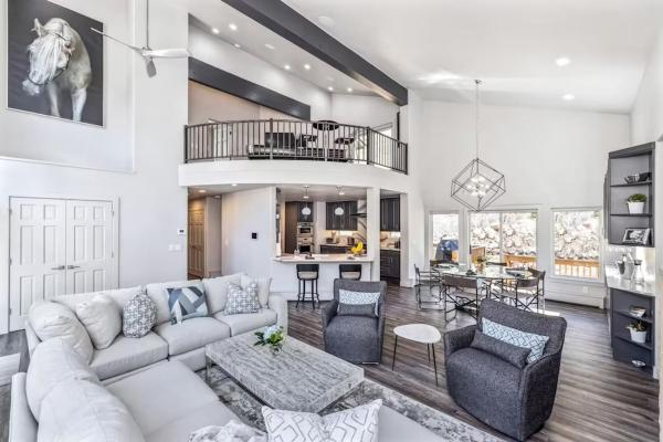 På billedet ses objektet 4223 Spruce Way Duplex beliggende i byen Vail.