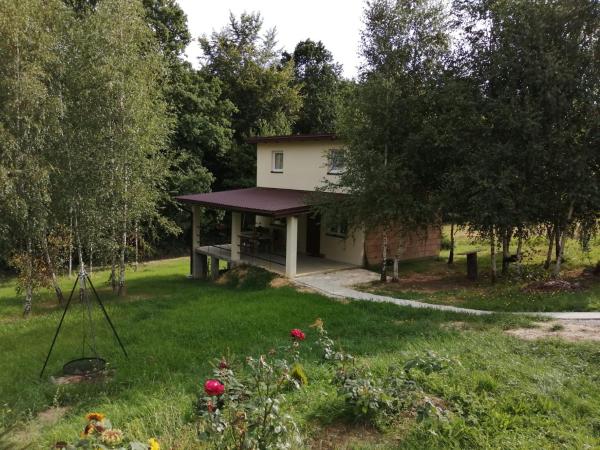Nella foto è visibile l'oggetto CHEZ YAYA Bogumiła Szeląg situato nella città di Łęki Dolne.