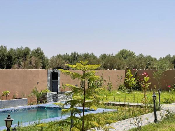 A la foto es mostra l'objecte Villa avec piscine ( régions de Marrakech) situat a la ciutat de Tikoutar.
