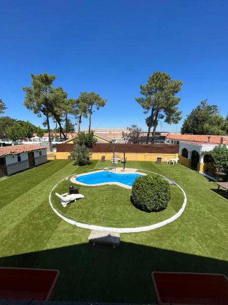 A la foto es mostra l'objecte Villa Nogueroles situat a la ciutat de Muñopedro.