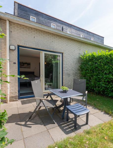 Auf dem Foto ist das Objekt Studio Oase Zoutelande in der Stadt Groot-Valkenisse zu sehen.