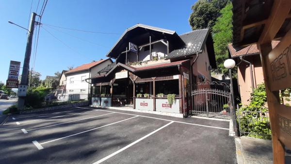 La photo montre l'objet Restoran i sobe 