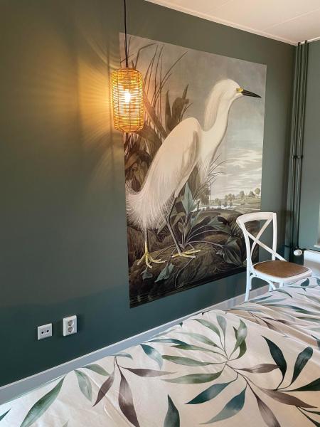På bildet vises objektet de witte Reiger Warmenhuizen som ligger i byen Tuitjenhorn.