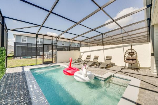 Φωτογραφία 3: Pool, Games & Disney Magic! Epic Family Oasis
