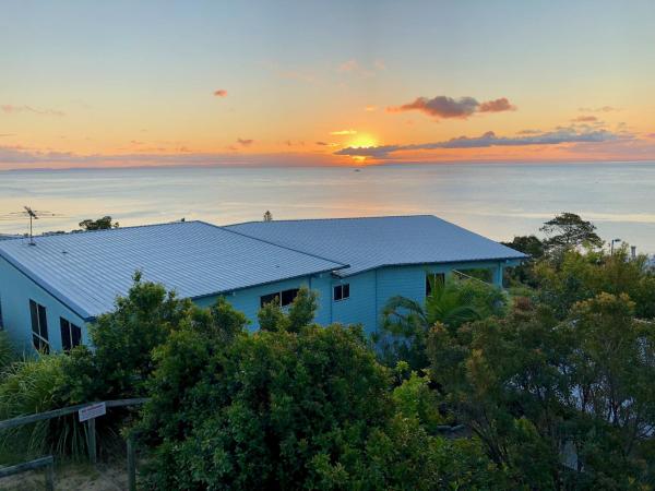 A la foto es mostra l'objecte Blue Ocean View Beach House, Tangalooma Resort situat a la ciutat de Tangalooma.