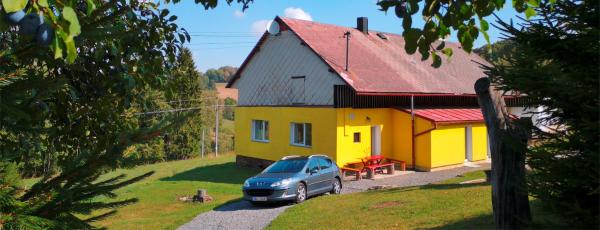 写真にはBorovnice市にあるApartmány Maksičkyが写っています。