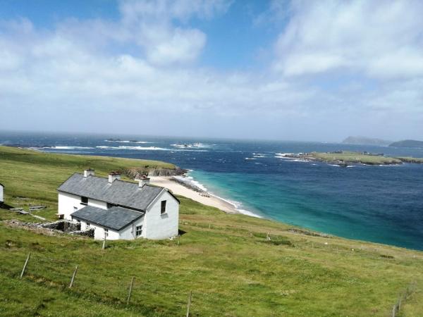 På billedet ses objektet Great Blasket Island Cottage beliggende i byen Dingle.