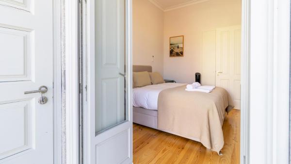 Foto 3: Duque Flat - AC & Balcony by LovelyStay