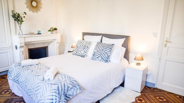 På bilden syns objektet Le Canyon Rouen Centre by MyFrenchPAT Terrasse & Parking som ligger i staden Rouen.