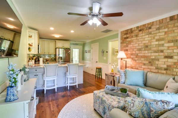 Na zdjęciu widoczny jest obiekt Charming Duplex 12 Mi to UGA and Sanford Stadium! położony w mieście Maxeys.