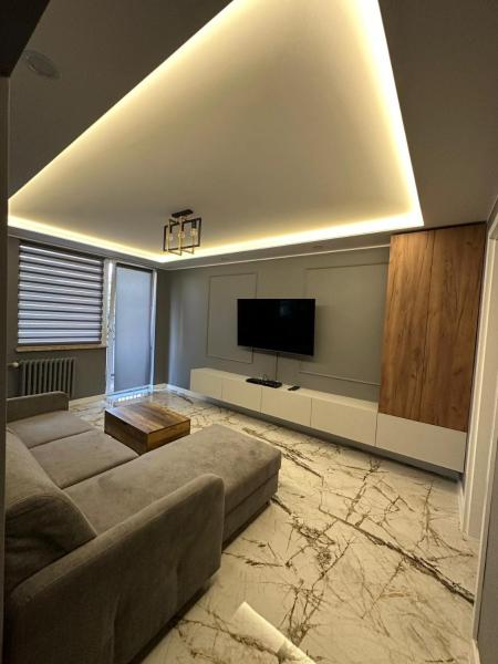 写真にはラドム市にあるApartament Centrum 2-pokojowy Klimatyzacja nr 6が写っています。