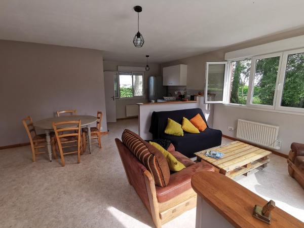 A la foto es mostra l'objecte Maisonnette de campagne situat a la ciutat de Gerville.