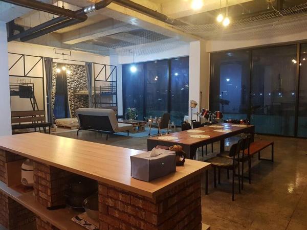 Na zdjęciu widoczny jest obiekt Yeosu Loft House położony w mieście Kulchŏn.