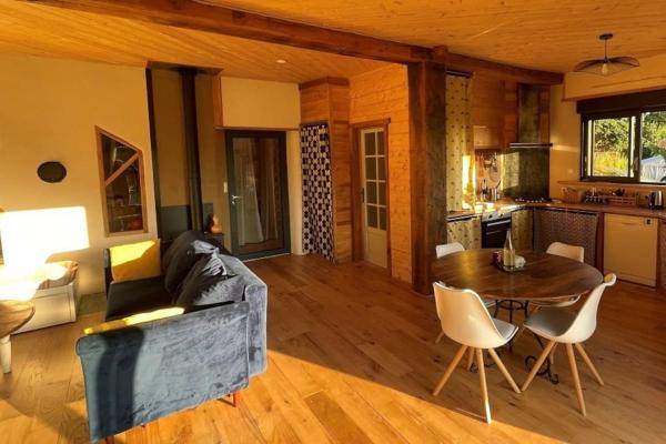 A la foto es mostra l'objecte La Petite Maison du hÊtre situat a la ciutat de Brassac.