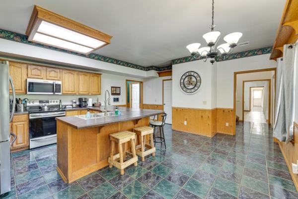 På bildet vises objektet Peaceful Pineville Vacation Rental with Grill! som ligger i byen Noel.