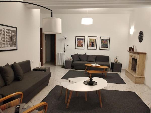 A la foto es mostra l'objecte F2 Central Luxury Apartment situat a la ciutat de Volos.
