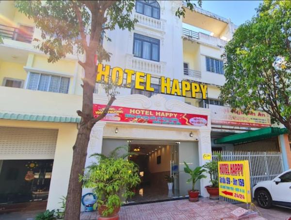 På bildet vises objektet Happy 2 Hotel Bình Dương som ligger i byen Ấp Nhât (2).