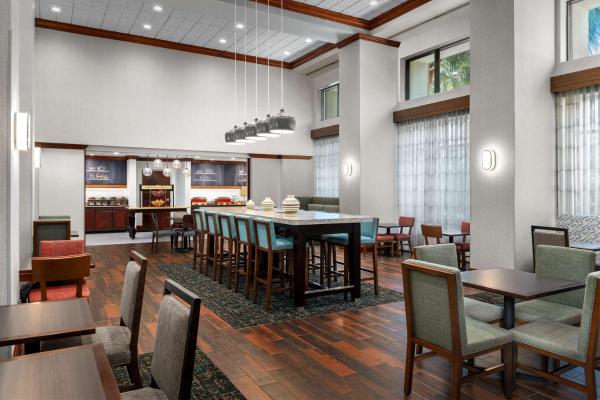 Photo 8 : Hampton Inn & Suites at Lake Mary Colonial Townpark