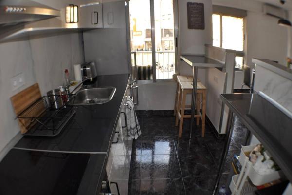 Zdjęcie 9: Spacious, 2 BR/2 BA, 3 Min walk to the beach