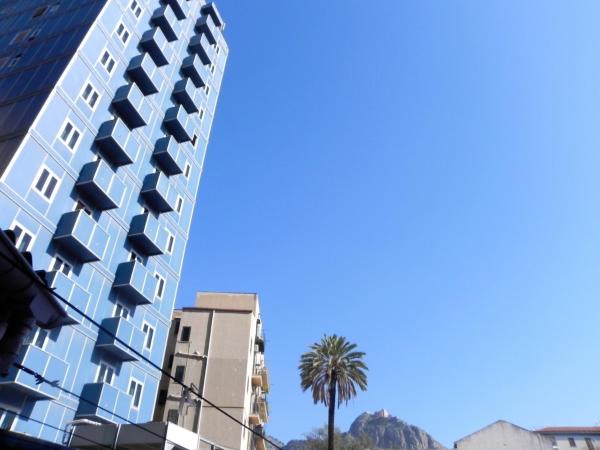 Na fotografii je vidět objekt Torreata Hotel & Residence nacházející se ve městě Palermo.