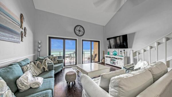 A la foto es mostra l'objecte Crystal Villas 12B - Updated 2 Bedroom with Loft Beach Front Condo In the Heart of Destin situat a la ciutat de Destin.