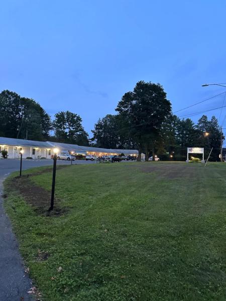 A la foto es mostra l'objecte Heart of the Berkshires Motel situat a la ciutat de Pittsfield.