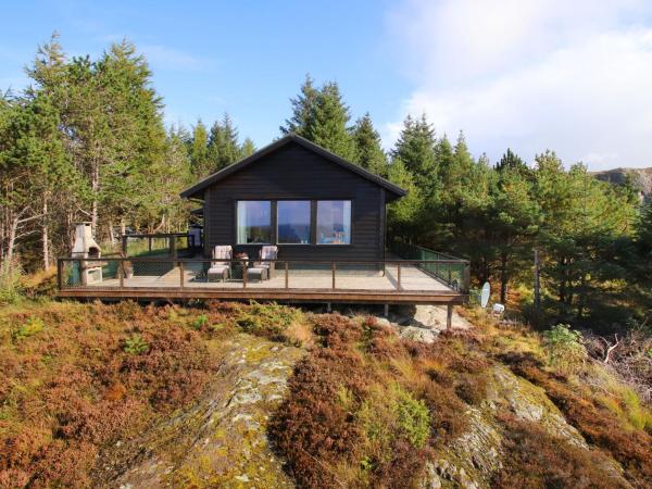Na zdjęciu widoczny jest obiekt Holiday Home Havbu by Interhome położony w mieście Våge.