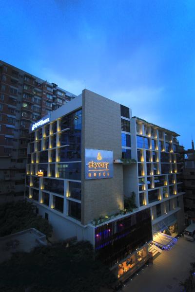 A la foto es mostra l'objecte Sky City Hotel Dhaka situat a la ciutat de Dacca.