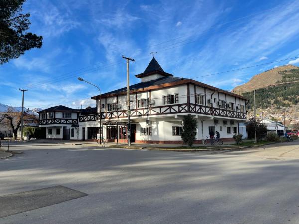 A la foto es mostra l'objecte Hotel Pintó Terraza situat a la ciutat de Esquel.