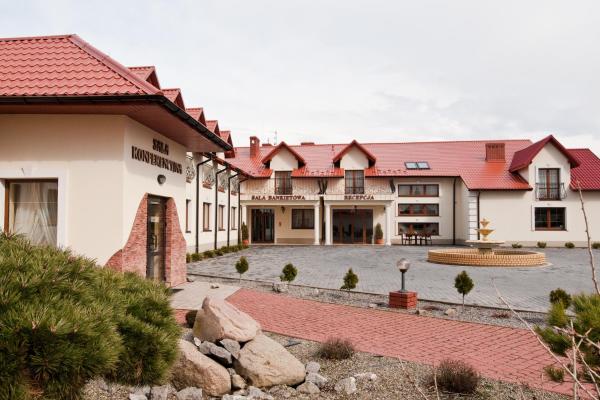 Auf dem Foto ist das Objekt Villa Anna in der Stadt Grębów zu sehen.