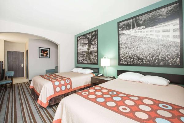 Foto 9: Super 8 by Wyndham Port Arthur/Nederland Area