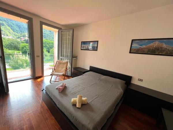 Kuvassa näkyy kohde [Introbio-Lecco] La casa di Lucy vista montagna, joka sijaitsee kaupungissa Introbio.