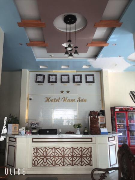 Στη φωτογραφία φαίνεται το αντικείμενο Hotel Nam Sơn που βρίσκεται στην πόλη Thường Son.